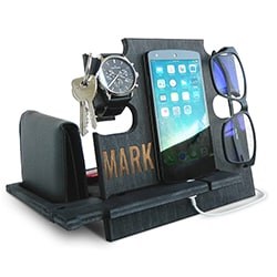 Best Gadgets For Men Cell Phone Stand