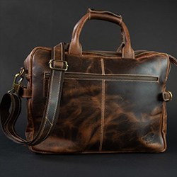Best Gifts For A Pilot Buffalo Leather Pilot Bag