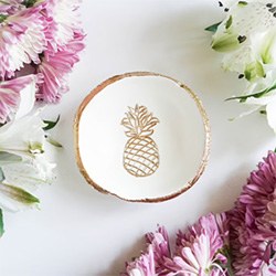 Creative Pineapple Themed Gifts Ring Dish